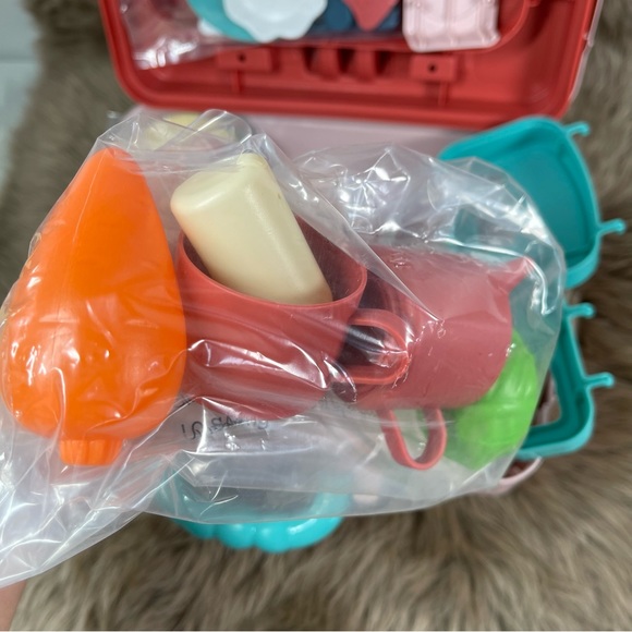 New Pretend Kitchen Play Set 3-in-1 Suitcase with Toy Pots Pans Dishes For 3+ - Picture 10 of 14